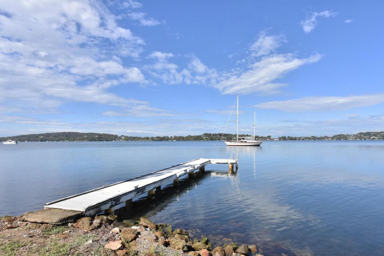 On The Waters Edge At Fishing Point Villa Eksteriør bilde